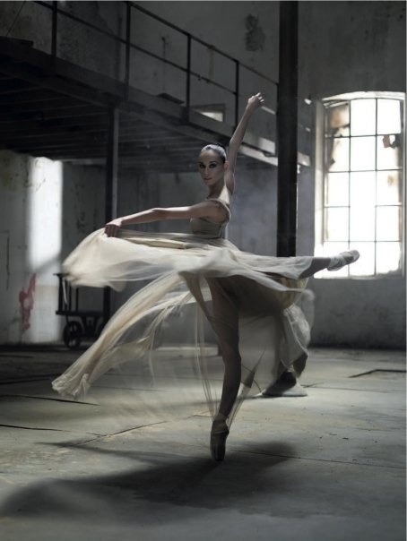 Photo:  Ballet (2)